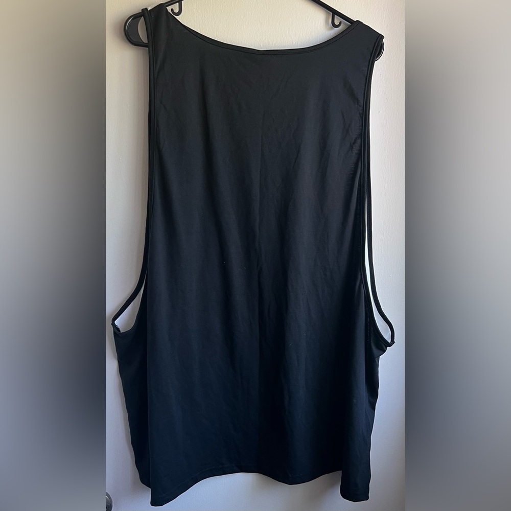 NWT ROMWE Black and White Skull Print Tank - Picture 2 of 2